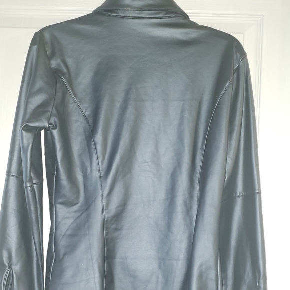 Faux leather shirt - Picture 2 of 5